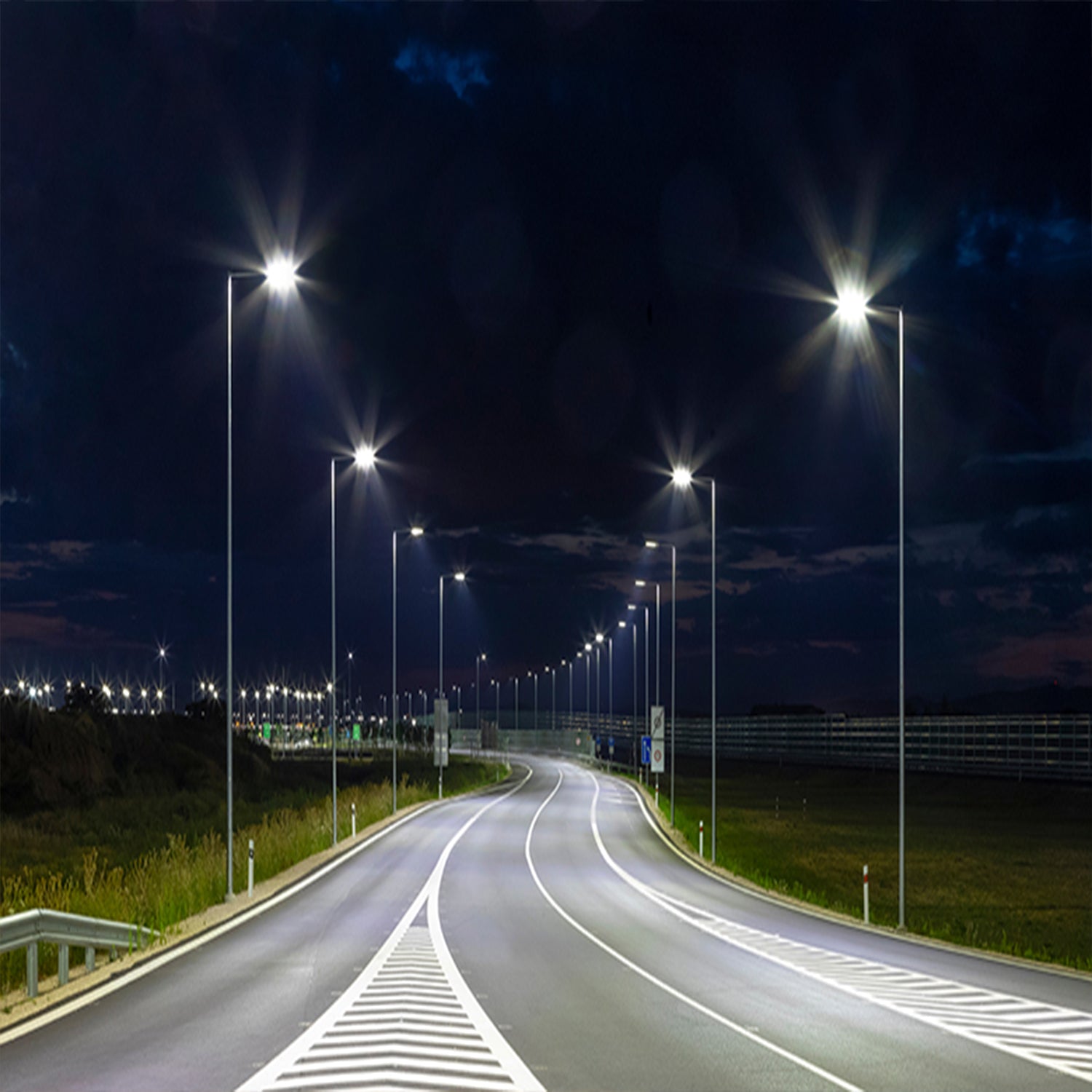 LED Area Light | 300 Watt | 41000 Lumens | 4000K | 100-277Vac | Slip Fitter  | Black Housing | IP65 | UL & DLC Listed | 5 Year Warranty